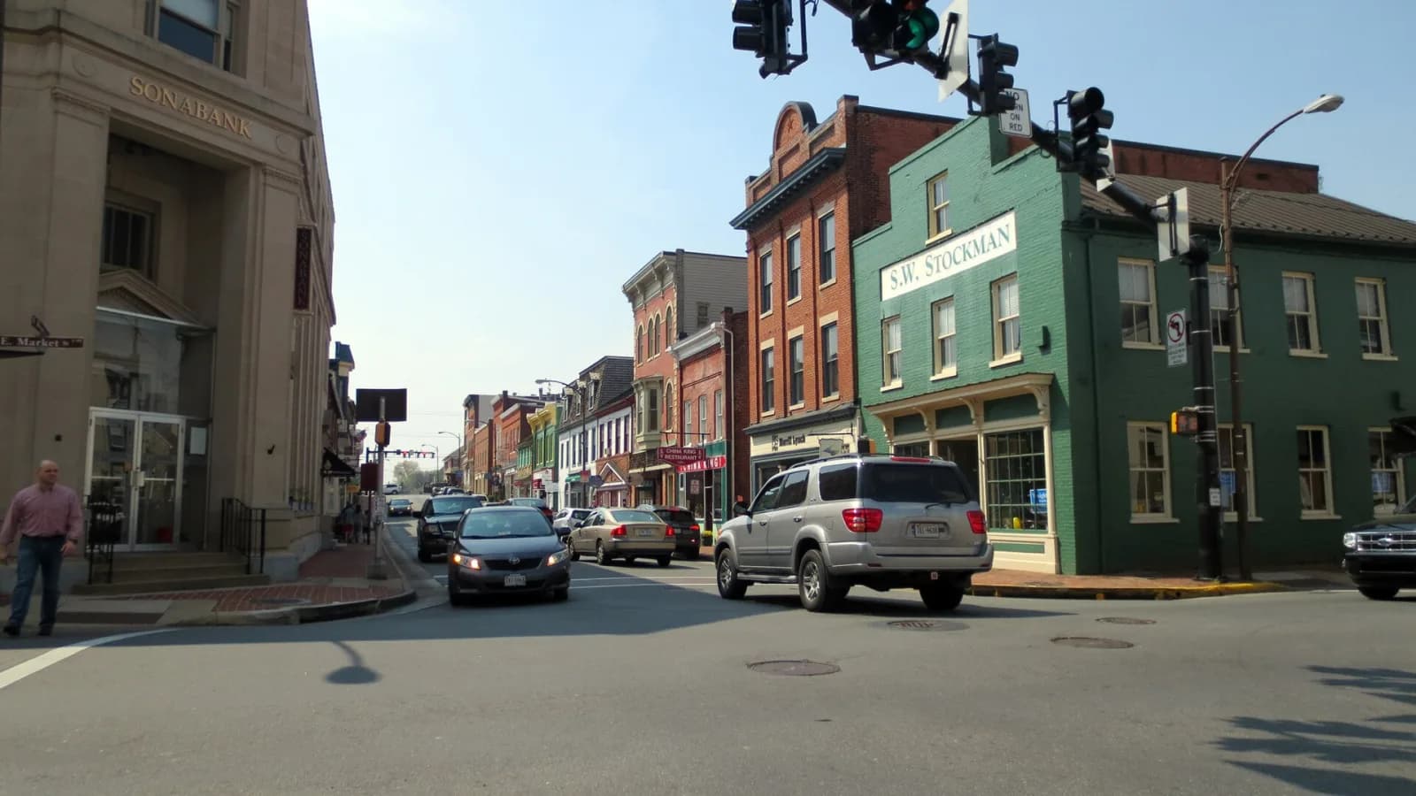 Leesburg, Virginia — Loudoun County seat historic and modern corridor